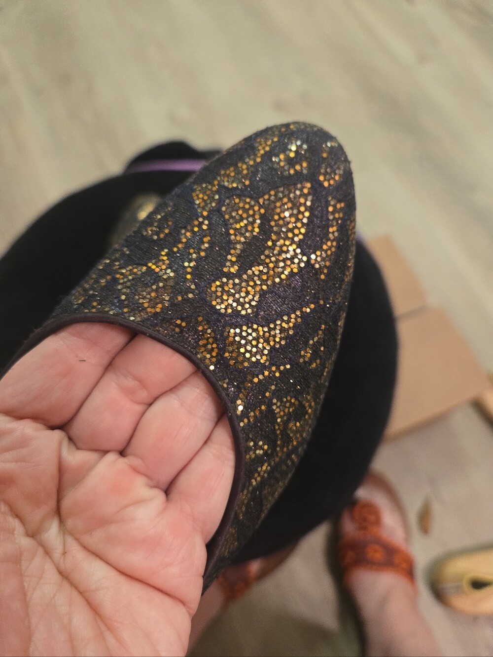 NWOT A.MAINELLI brown Gold Glitter Flat Sz 6M
